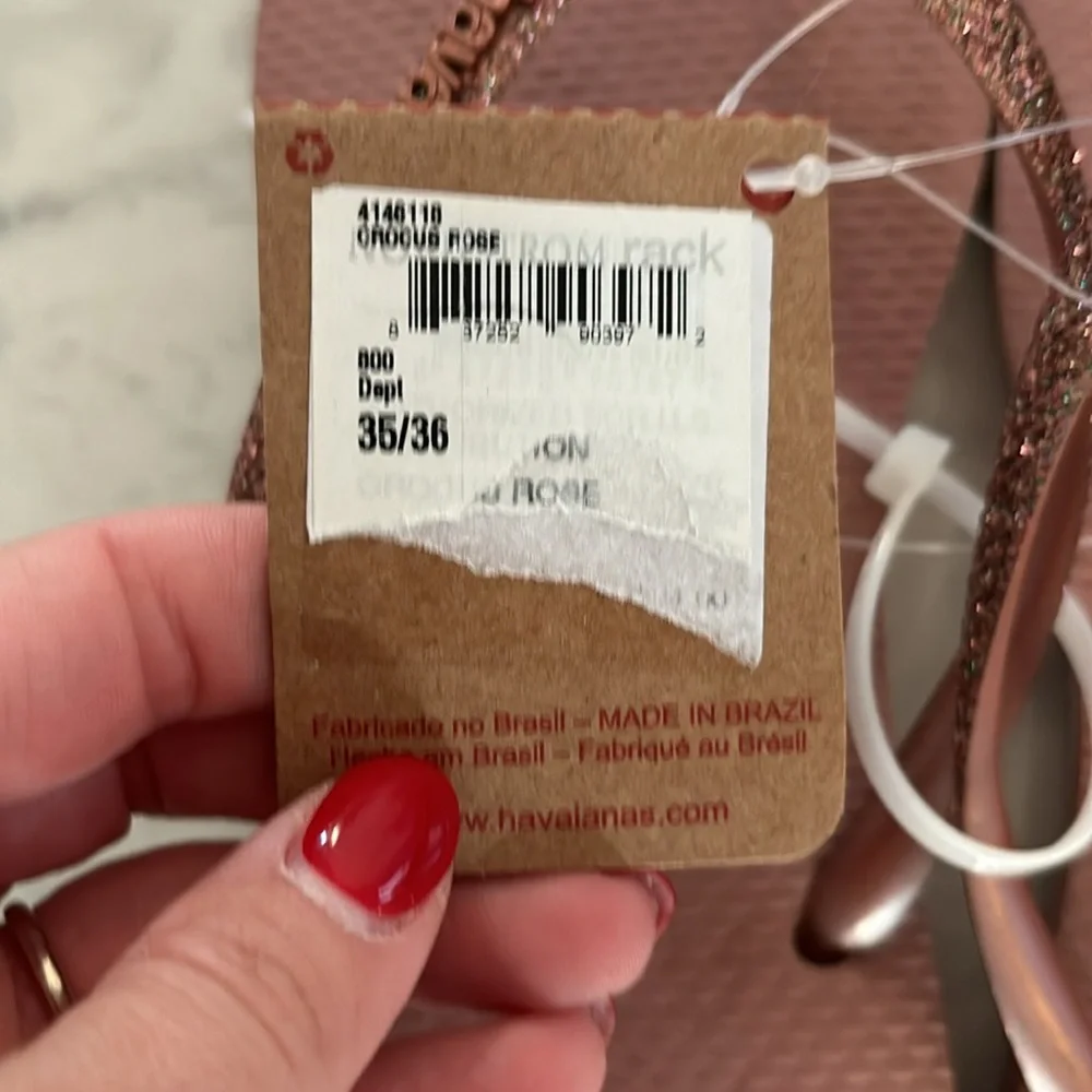 Brand new Havaianas rose pink flip flops with glitter size 35/36